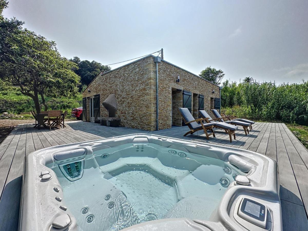 Villa 2 Chambres Avec Jacuzzi Bonifacio  Εξωτερικό φωτογραφία